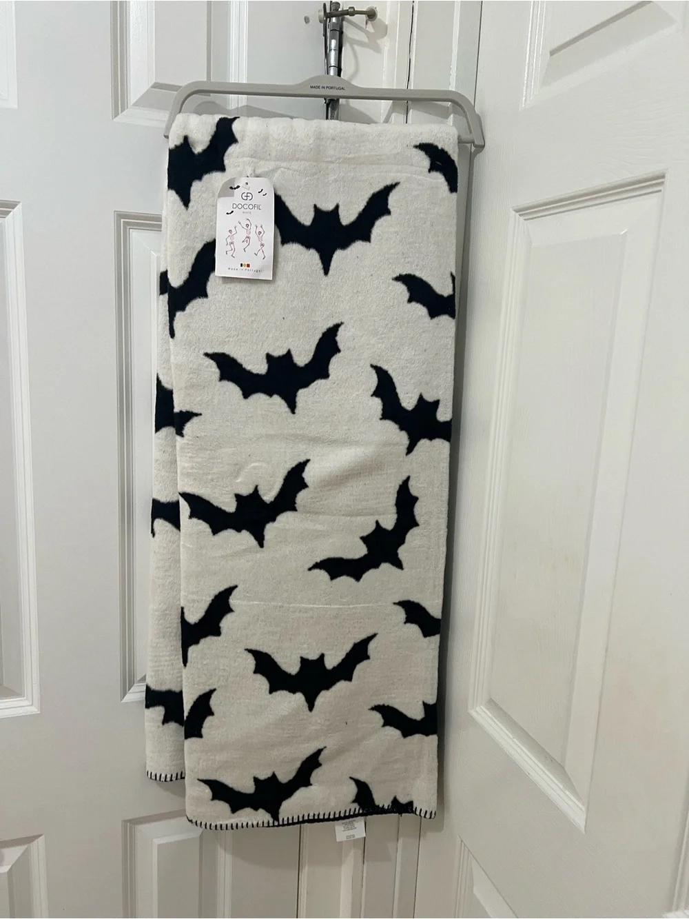 Reversible Black & White Bat Throw Blanket